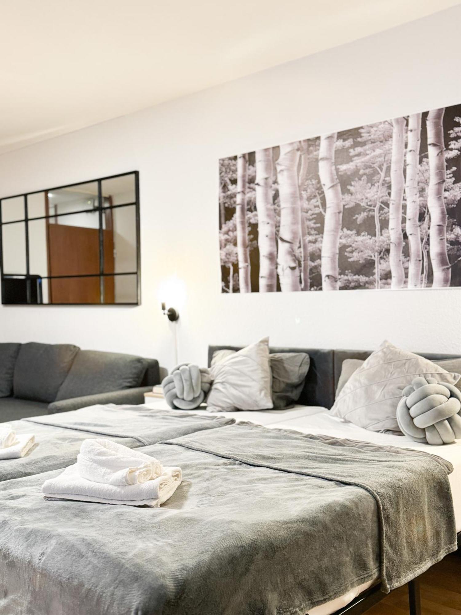 Modern Living In Karlsruhe - Frieden Apartments Экстерьер фото