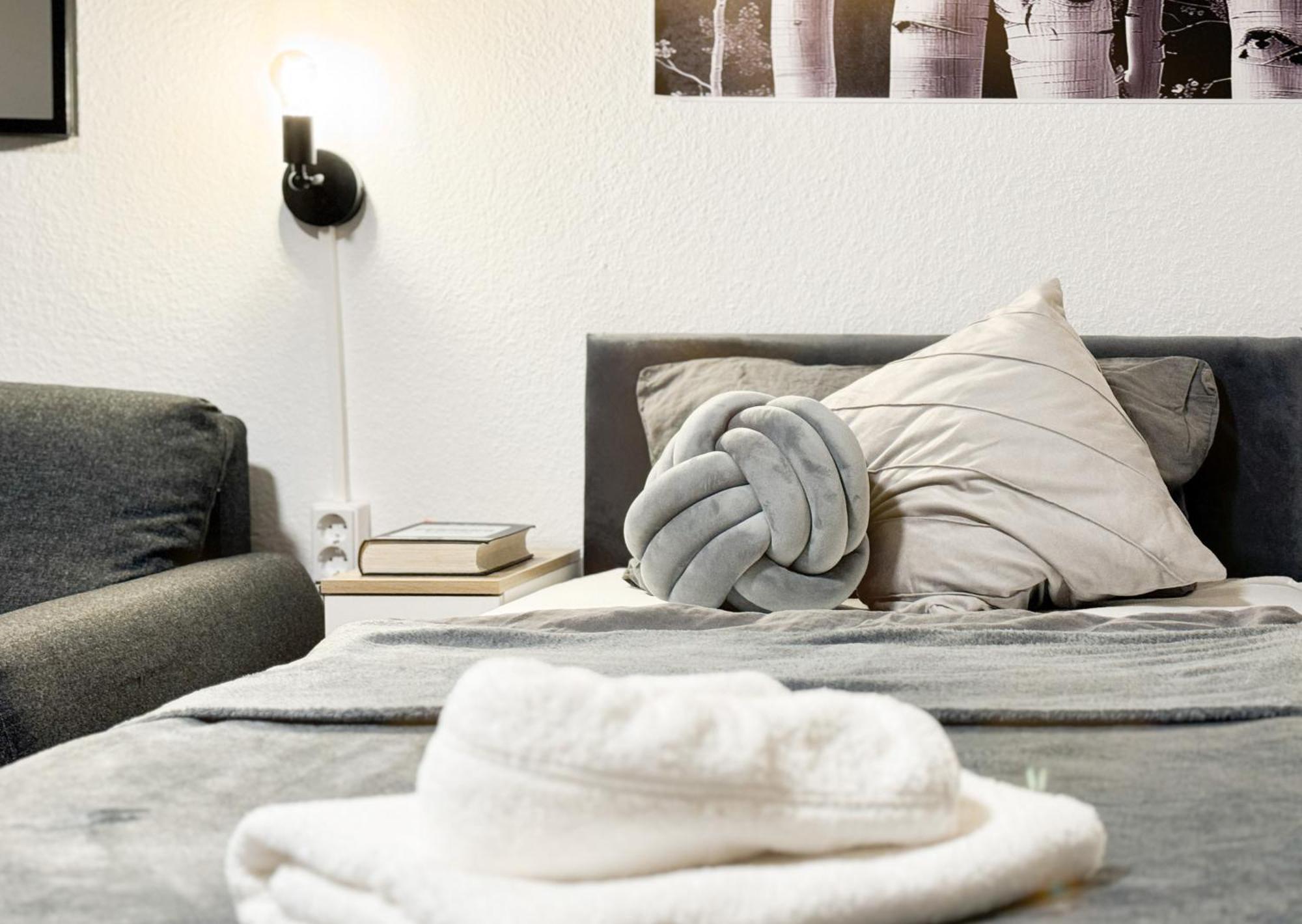 Modern Living In Karlsruhe - Frieden Apartments Экстерьер фото